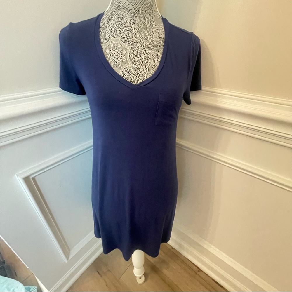 Lulus Women’s Navy Blue V-neck T-shirt Dress Size M